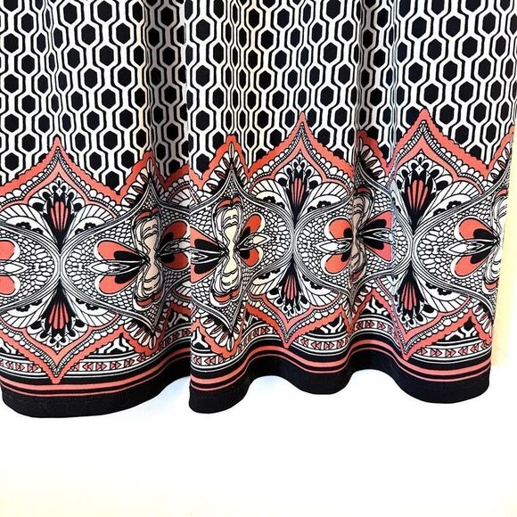 Max Studio Women's Black and White Geometric Print A-Line Dress Size Small - Picture 3 of 5